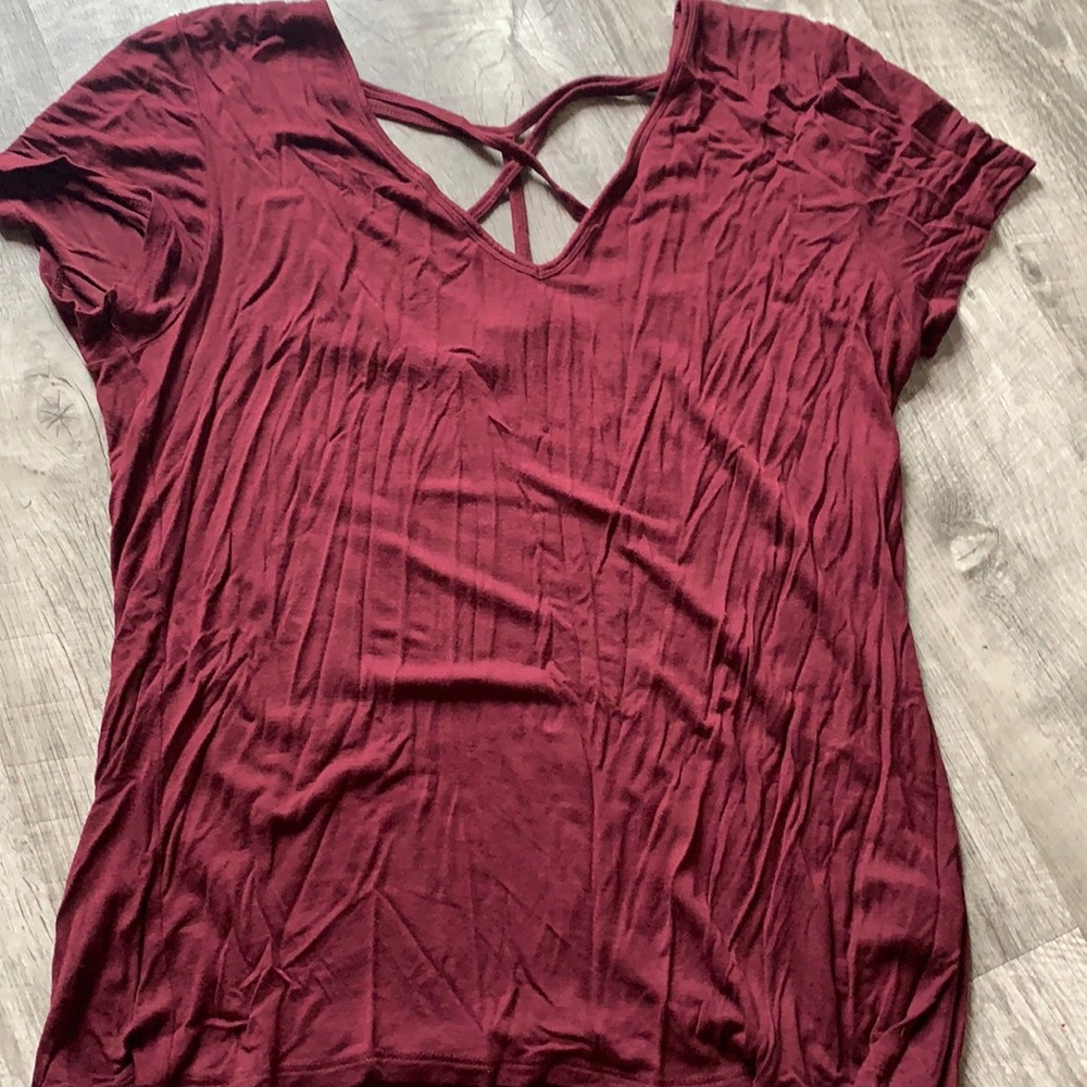 Maroon short sleeve shirt